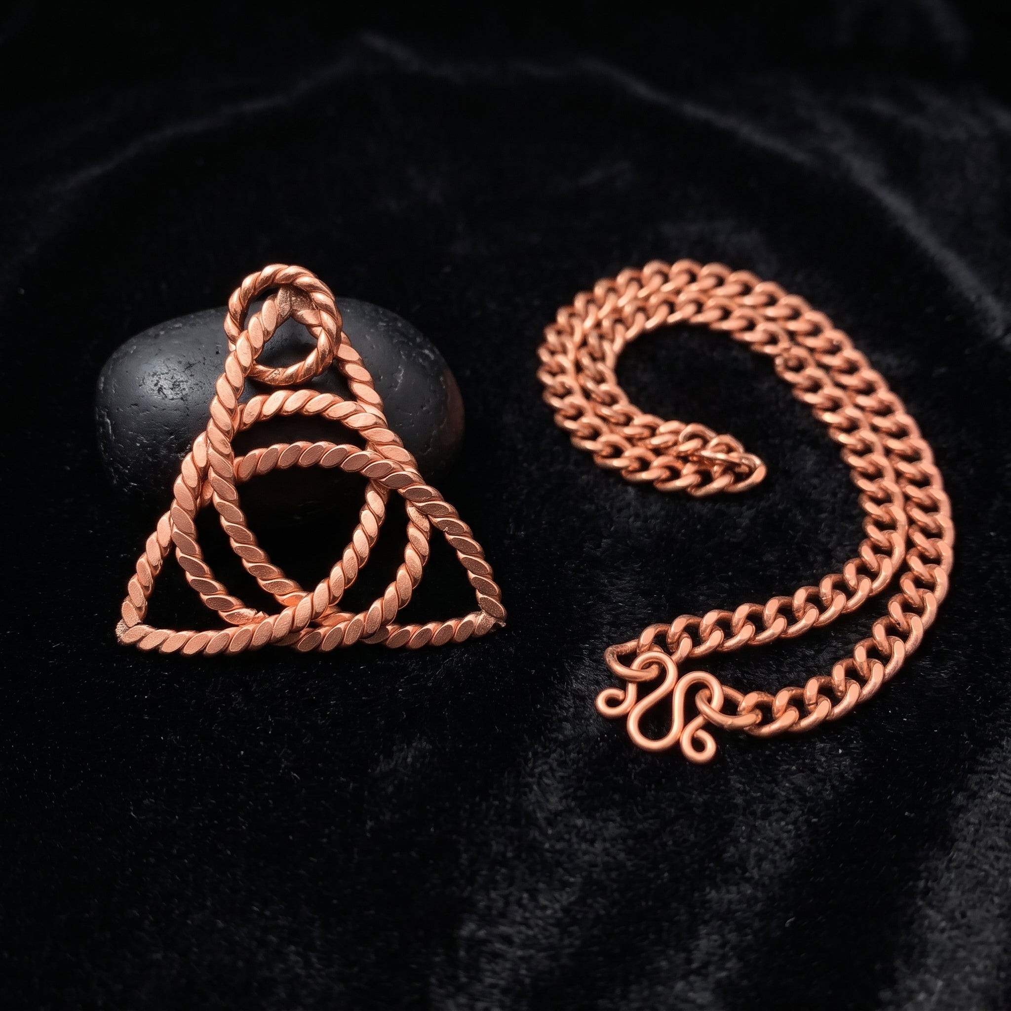 Trinity Spiral Coil Pendant – Sacred Geometry Design (432 MHz Inspired)