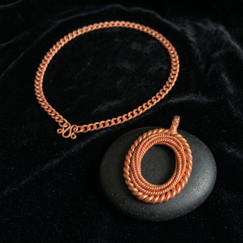 Oval Torus Pendant – Sacred Geometry Design (144 / 188 MHz Inspired)