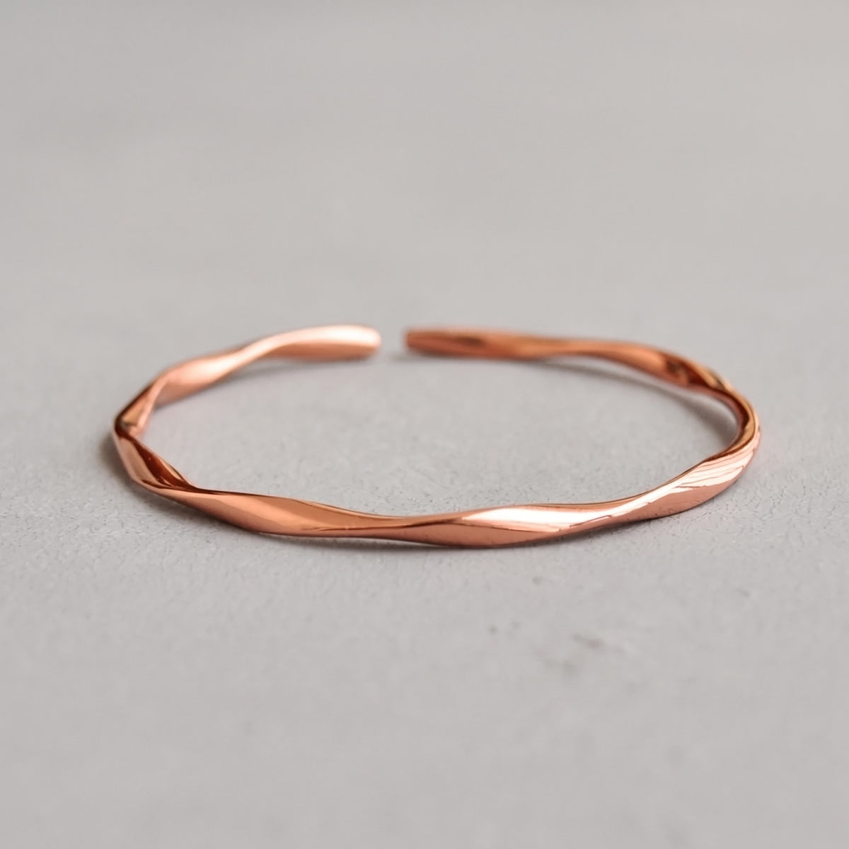 Handmade Faceted Pure Copper Cuff Bracelet – Elegant Twisted Design