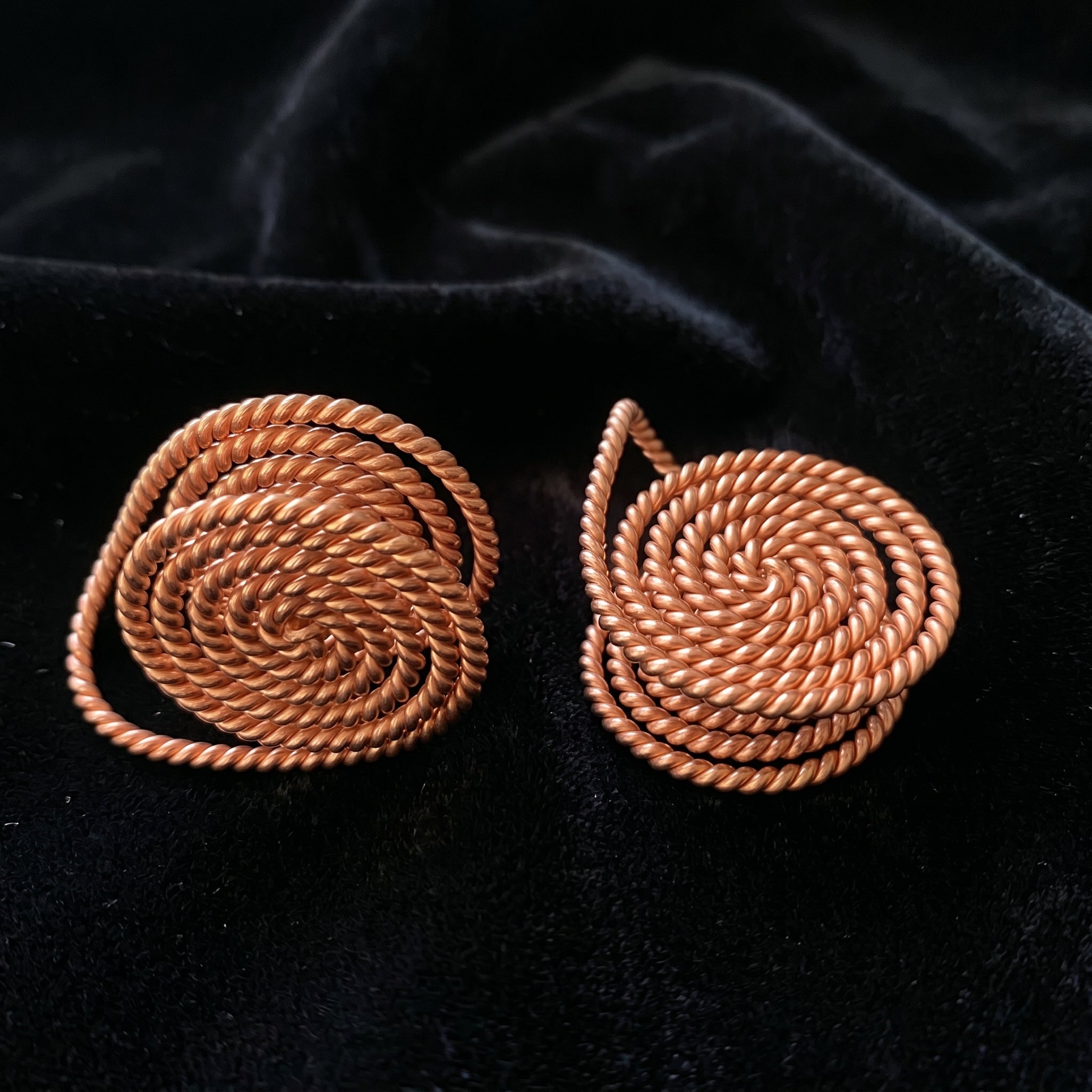 Pure Copper Spiral Hand Ring Set – Handmade Energy Jewelry for Meditation ( 144 HZ )