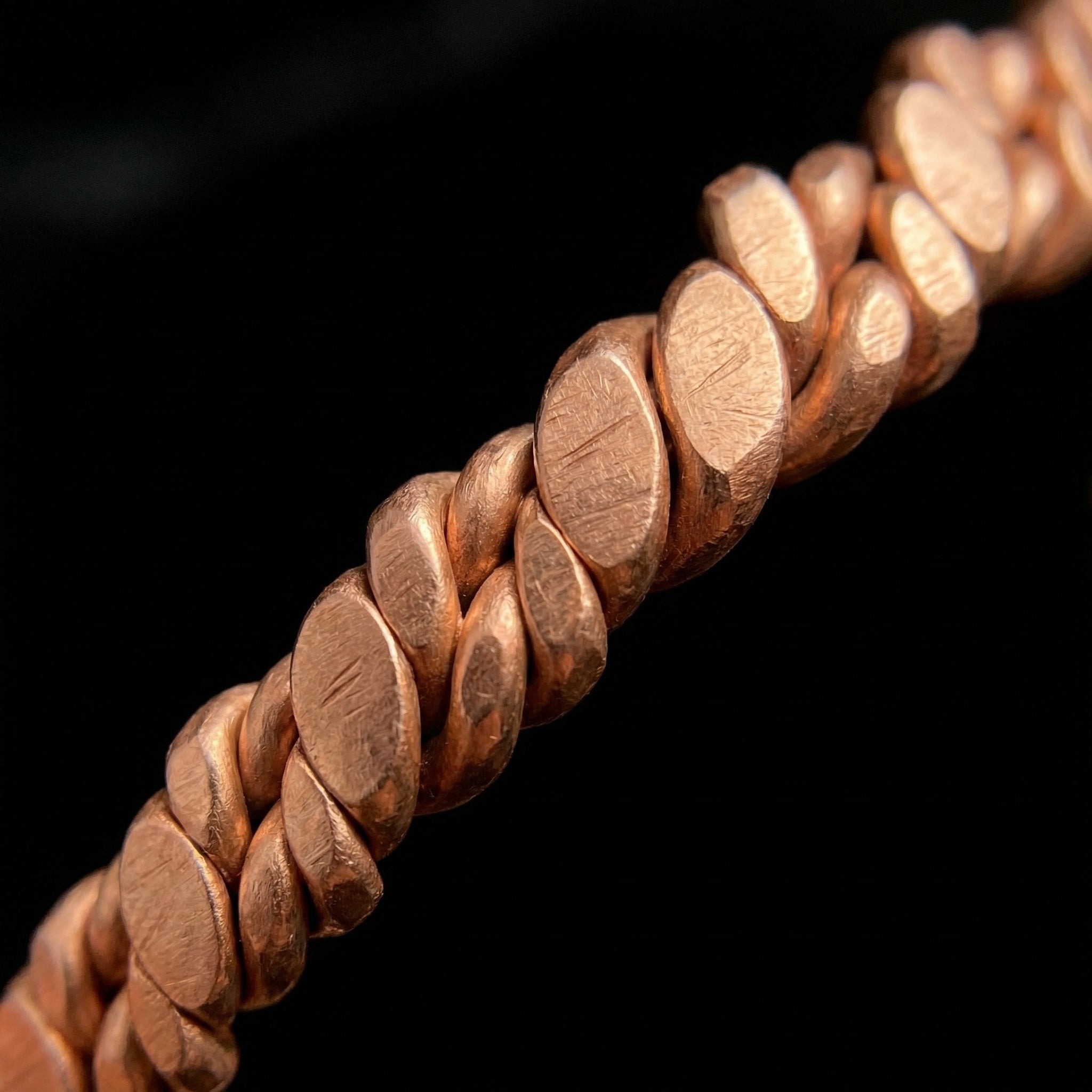 Empowerment Cubit Tensor Bracelet – Flat 4-Twist Design (432 Hz Inspired)