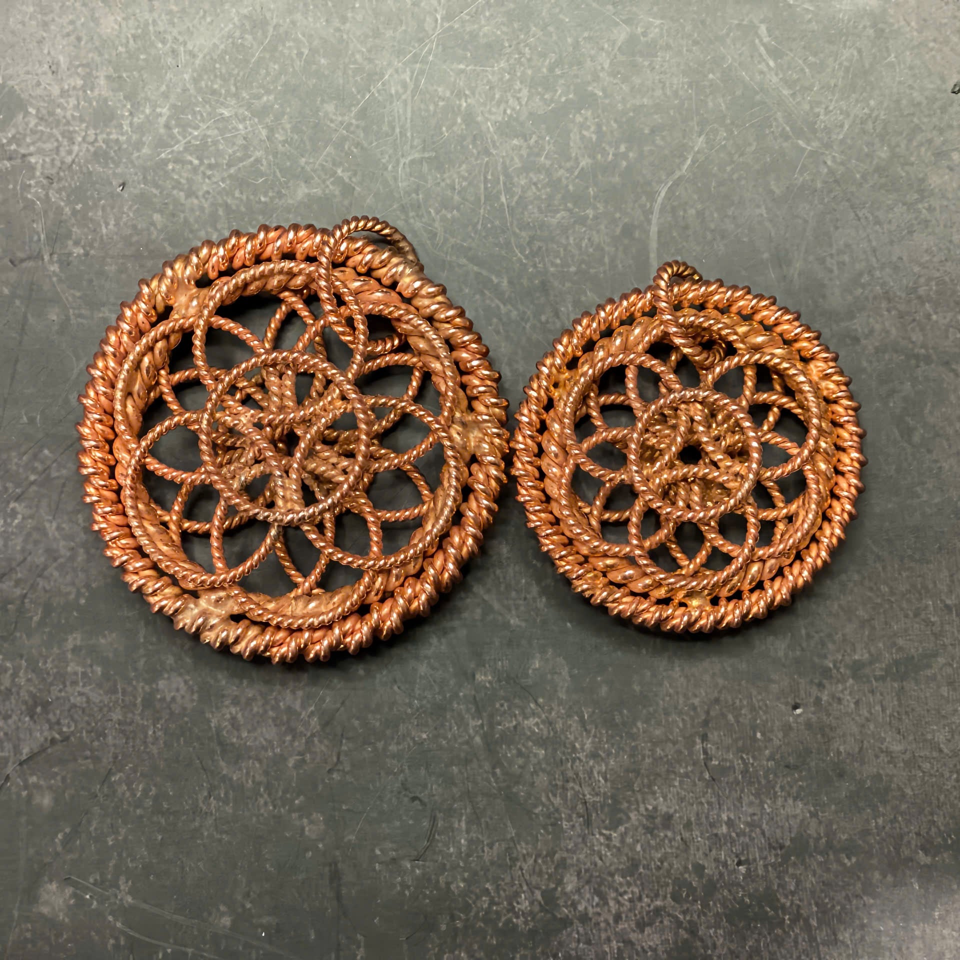 Harmonic Flower Pendant Spiritual Copper Tool