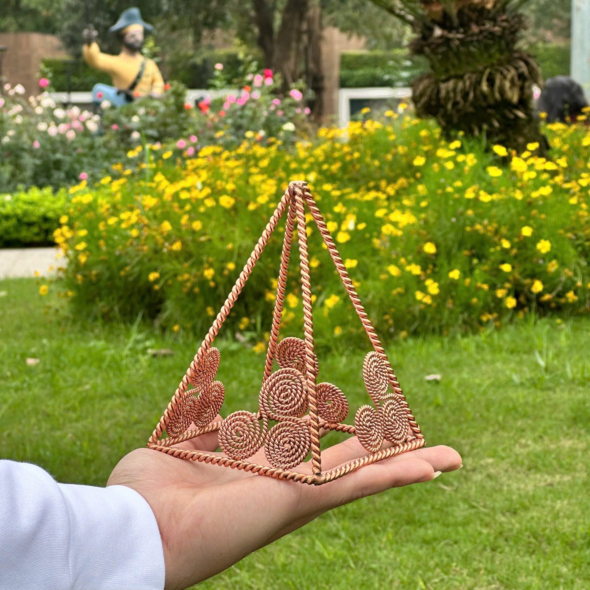 Handmade Copper Pyramid 14cm - 432 Mhz